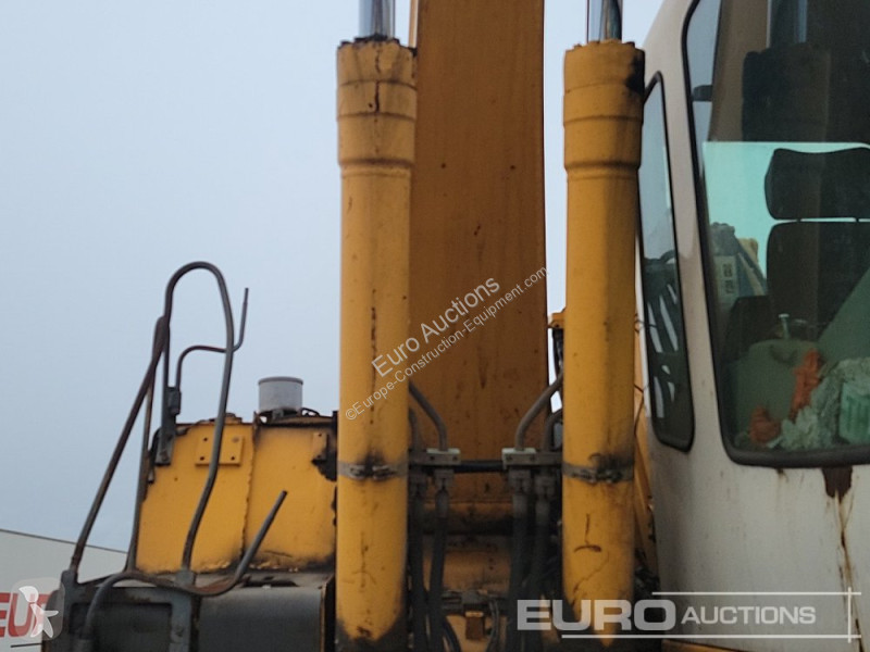 Escavadora Liebherr A924B