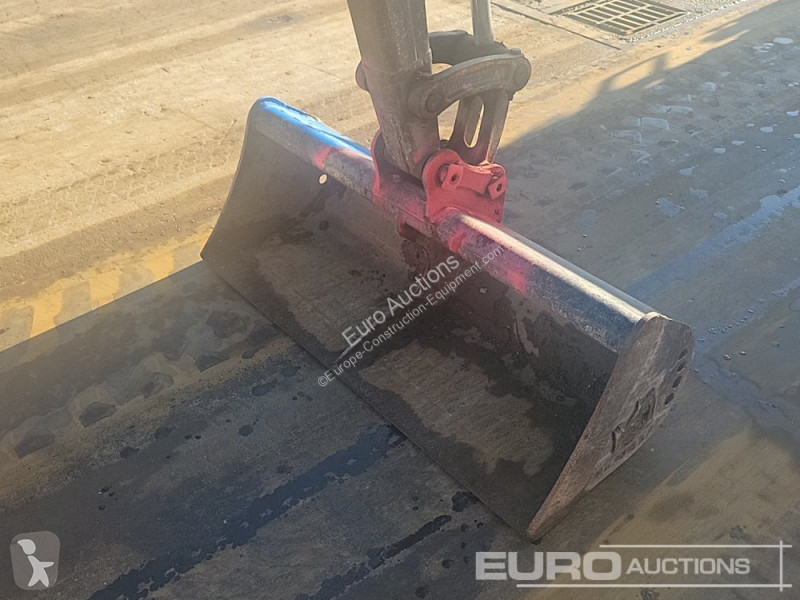 Excavator Volvo EC27C