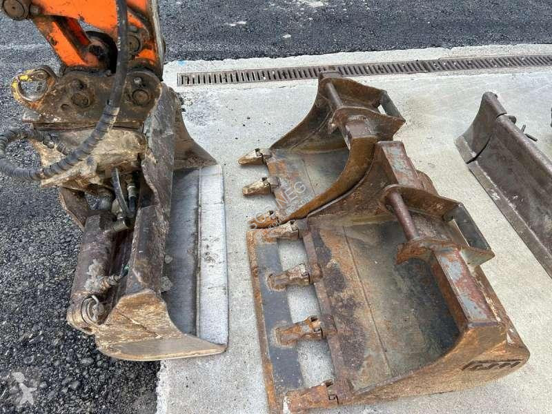 Escavatore Hitachi CLR