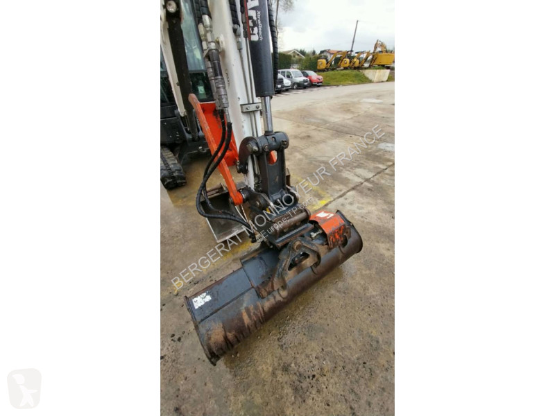 Excavator Bobcat E27