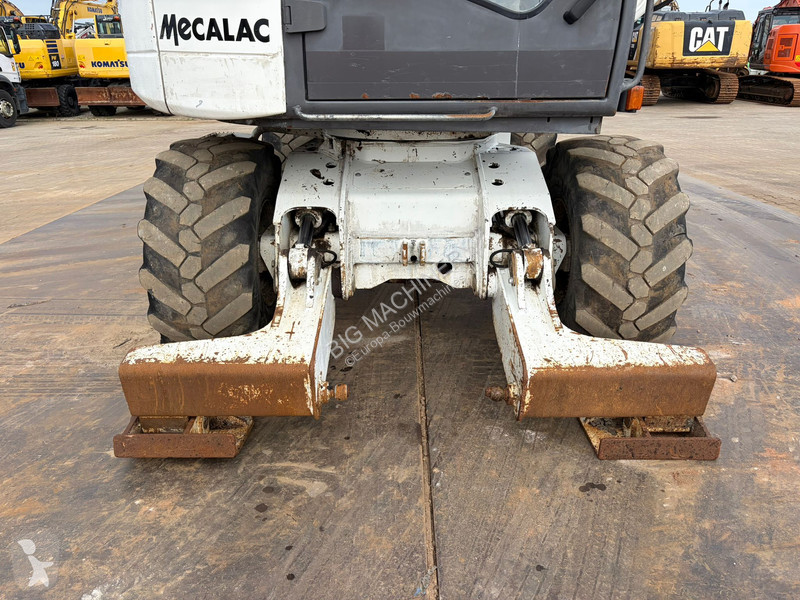 جرافة Mecalac incl. 5 x bucket