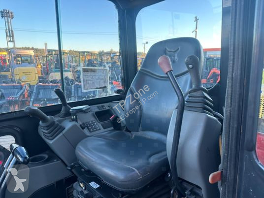 Lopatový nakládač Bobcat e35 à 23 500 € ht