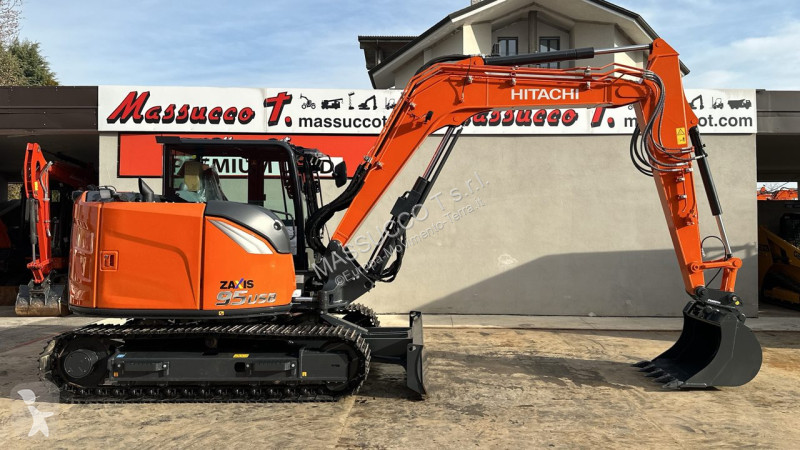 Escavatore Hitachi ZX95USB-7