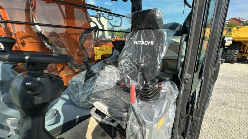 Rýpadlo Hitachi ZX220W-7