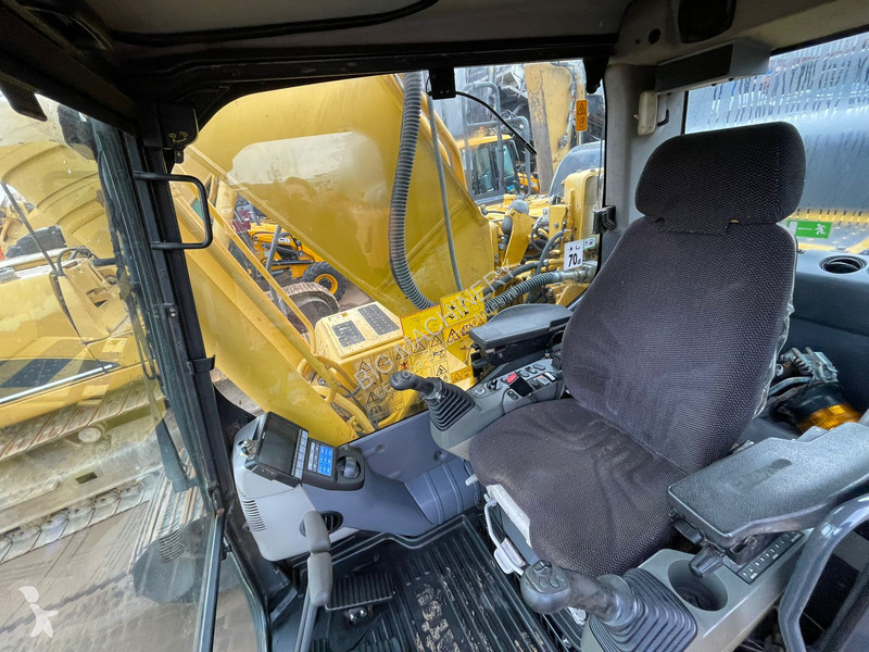 Skovl Komatsu Engcon and 3 x bucket