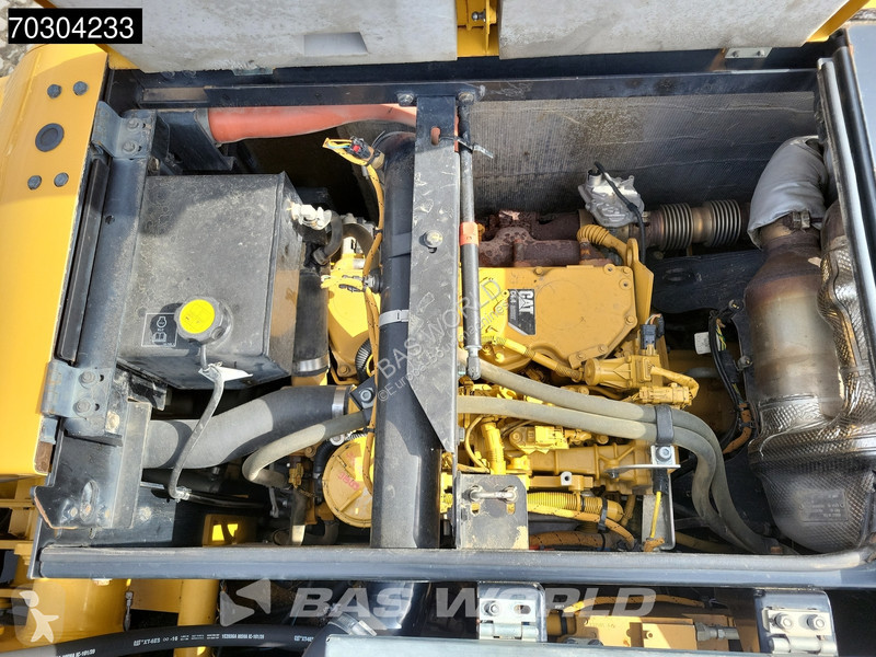 جرافة Caterpillar F F Outrigger + Blade