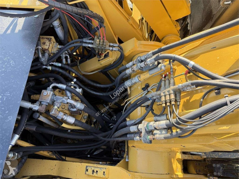 جرافة Caterpillar M DLMH