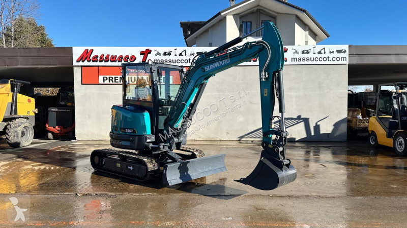 Koparka Sunward SWE35UF
