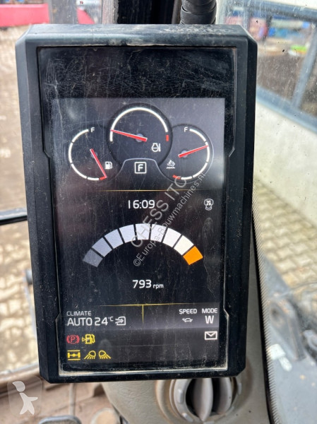 جرافة Volvo EWR 150 E - EWR150 - EWR150E - EWR...