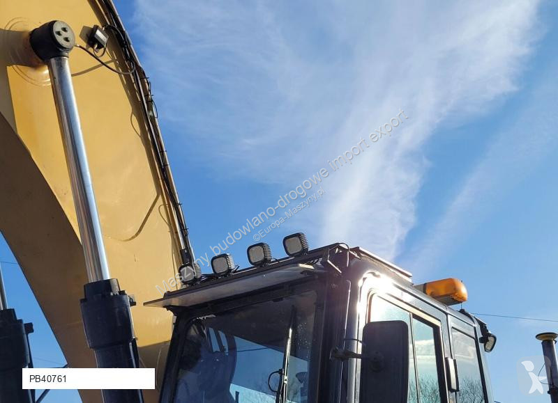 Escavatore Caterpillar