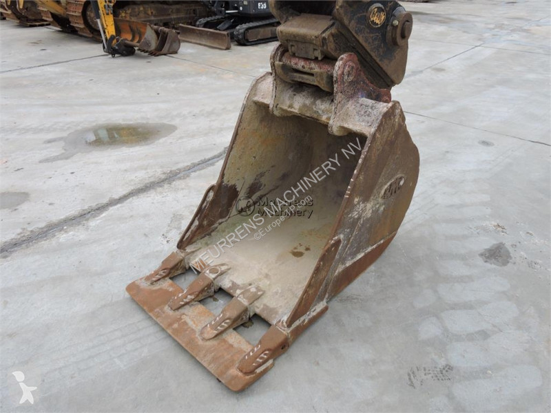جرافة Kobelco SK210