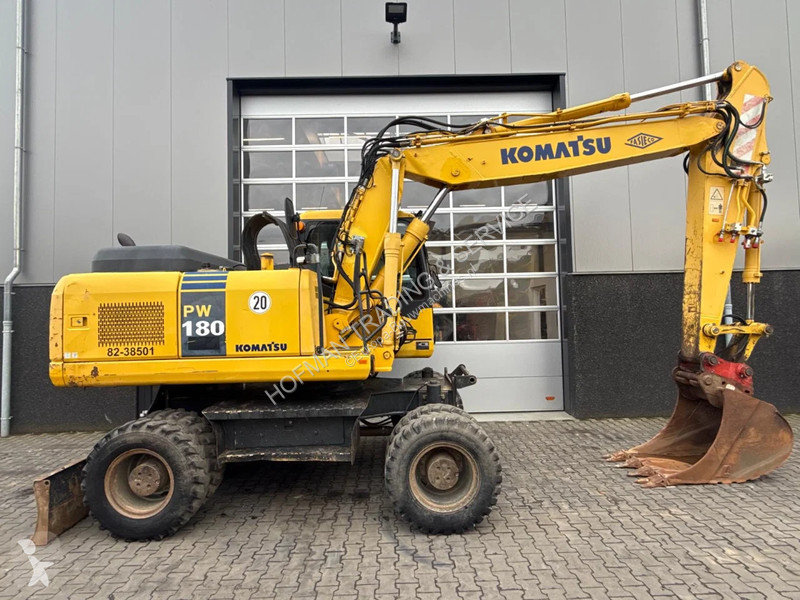 جرافة Komatsu