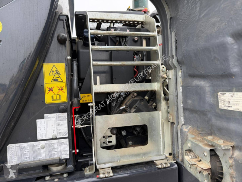 Экскаватор Yanmar B95W