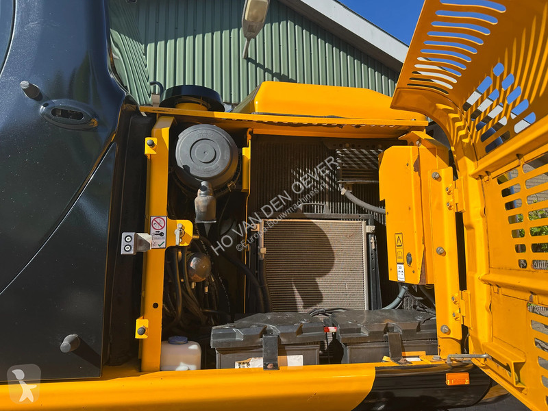 Rýpadlo JCB JS145