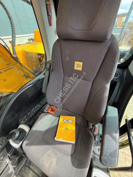 Lopatový nakládač JCB 300 LC 4F - 300 -