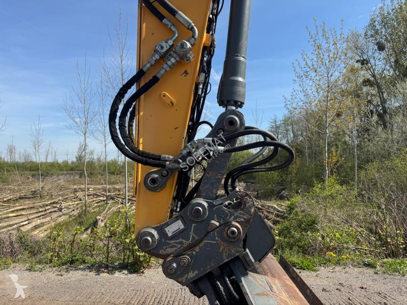 جرافة Liebherr