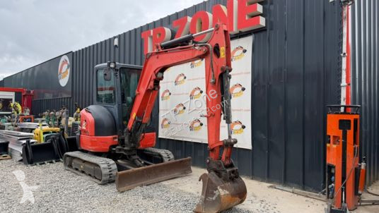 Rýpadlo Kubota u36-4 cabine à 27 900 € ht