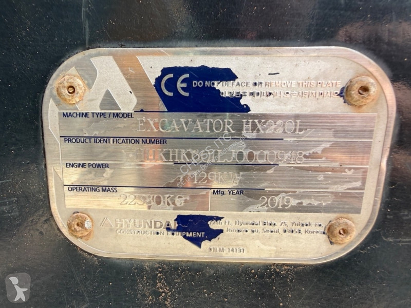 جرافة Hyundai HX 220 L - L - HX 220