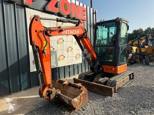 Rýpadlo Hitachi zx26u-5a cr cabine à 22 900 € ht