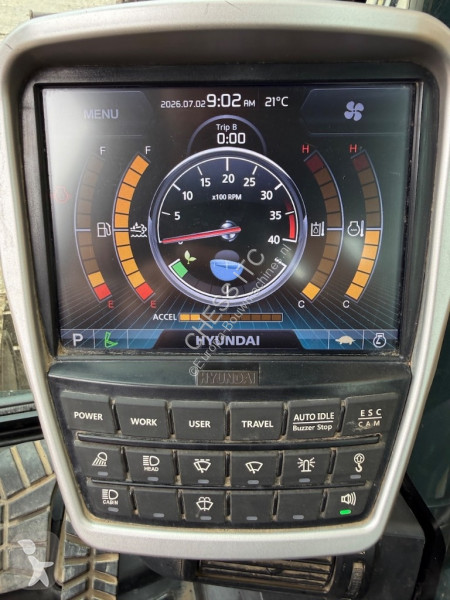 جرافة Hyundai HX 220 L - L - HX 220