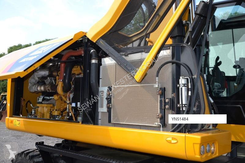 جرافة Caterpillar F