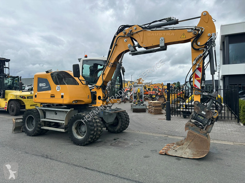جرافة Liebherr Compact | Powertilt