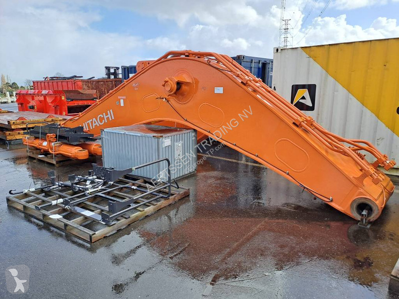 جرافة Hitachi ZX890LCR-7