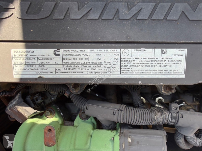 جرافة Hyundai HX 220 L - L - HX 220