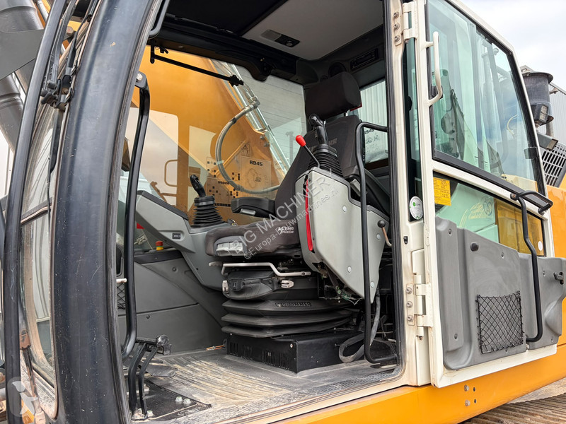 جرافة Liebherr R945 SHD