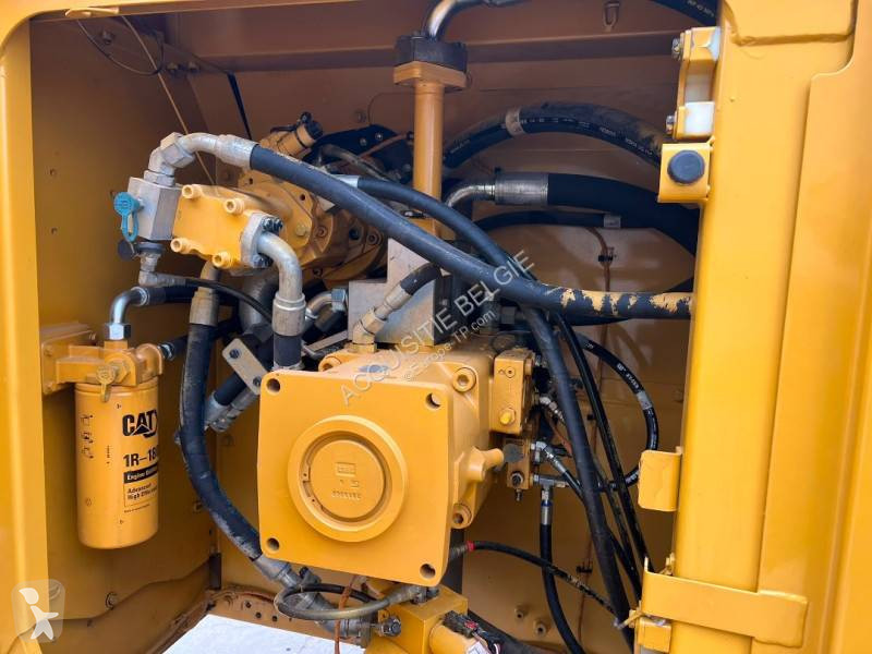 جرافة Caterpillar MH374D Material Handler