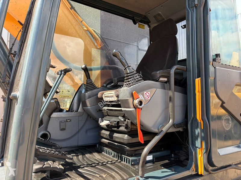 Rýpadlo Hyundai HX330