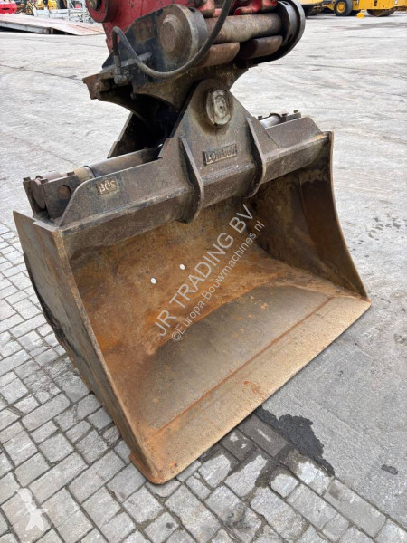جرافة Caterpillar M 320 F
