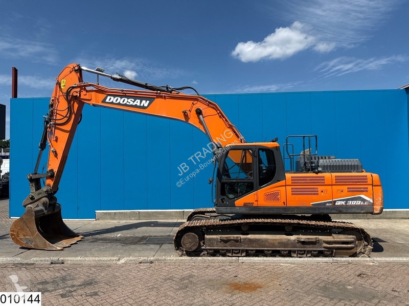 جرافة Doosan 7 202 KW, 7125 Hours