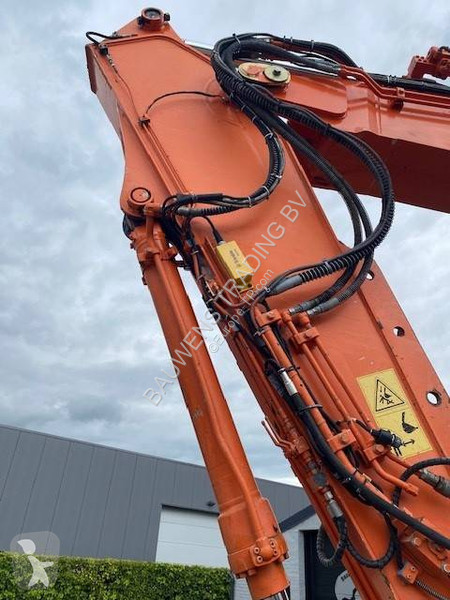 Экскаватор Hitachi 140 W-6