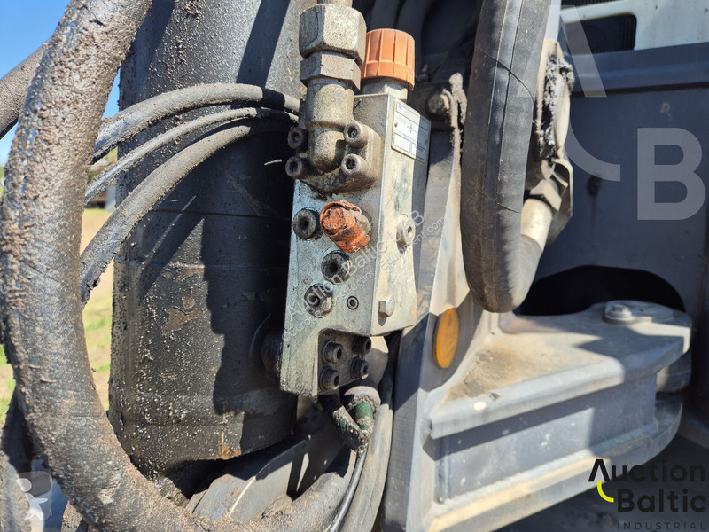 جرافة Terex