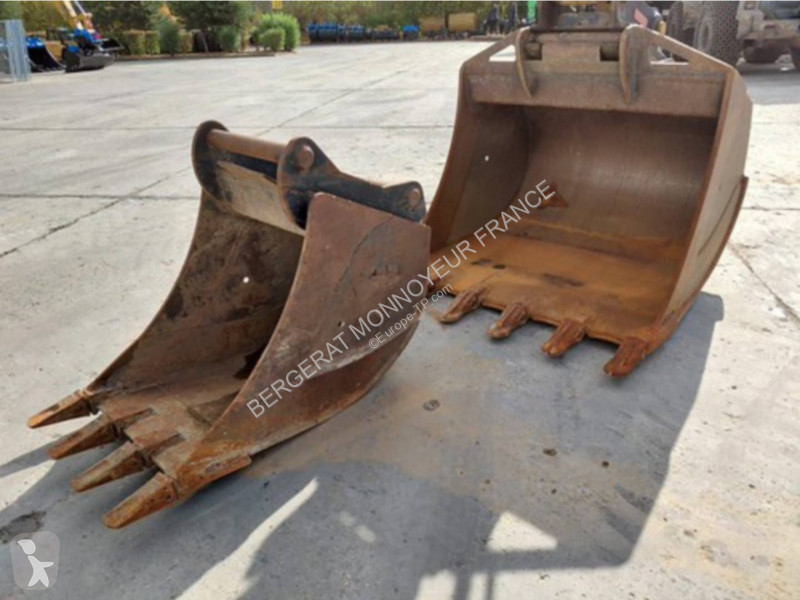 Багер Caterpillar M320F