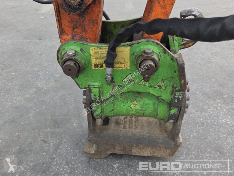 جرافة Hitachi ZX26U-5A CR