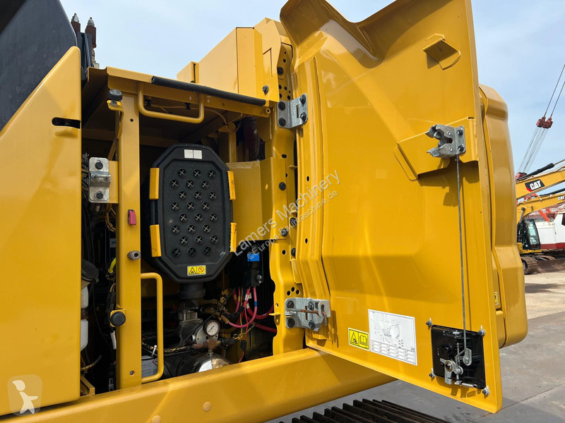 Lopatový nakládač Caterpillar NG 07B .