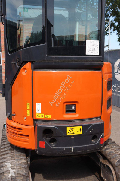 Rýpadlo Hitachi ZX26U-6 CLR