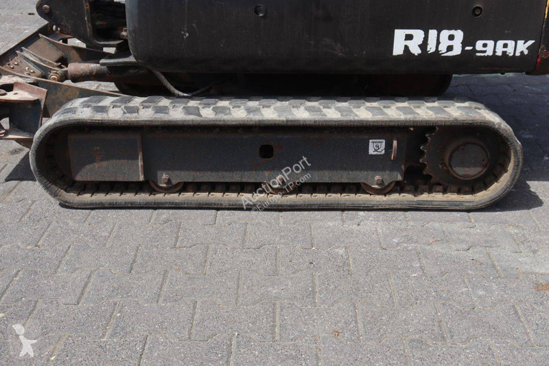 جرافة Hyundai R18-9AK