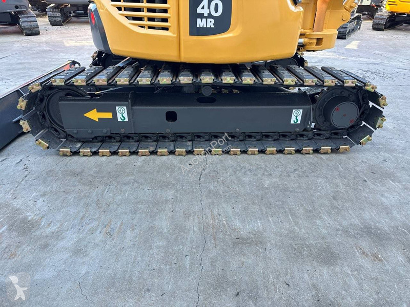 Rýpadlo Komatsu MR-2