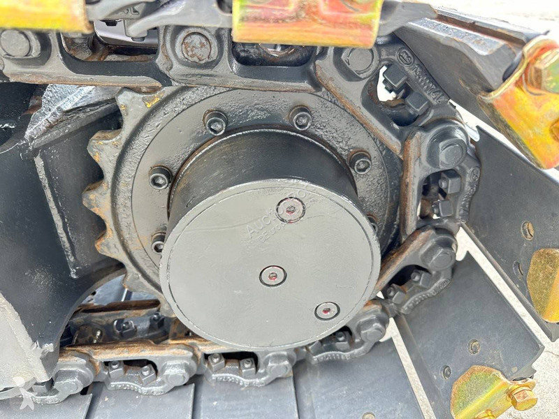 جرافة Kubota KX155-5