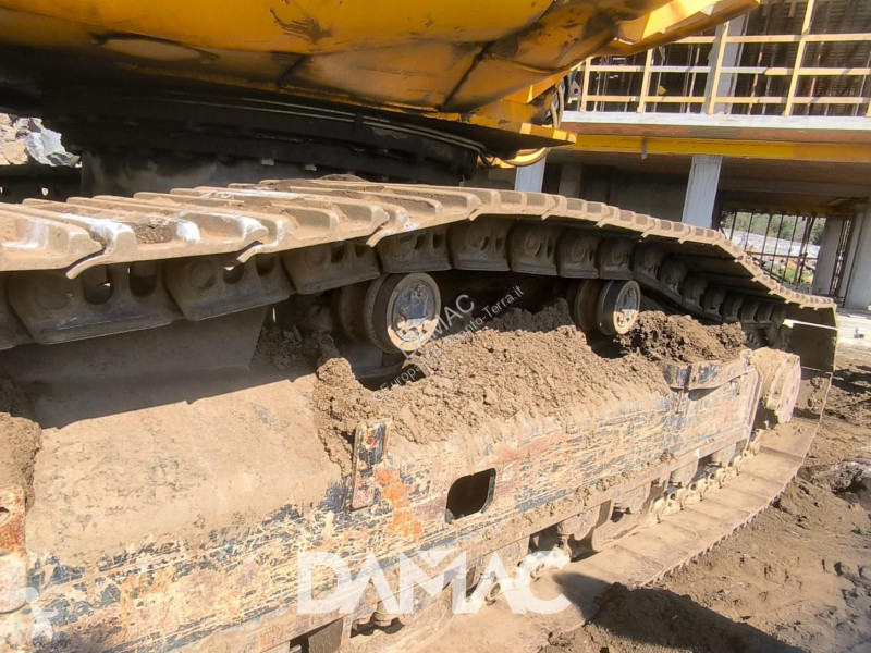 Rýpadlo JCB JS235HD