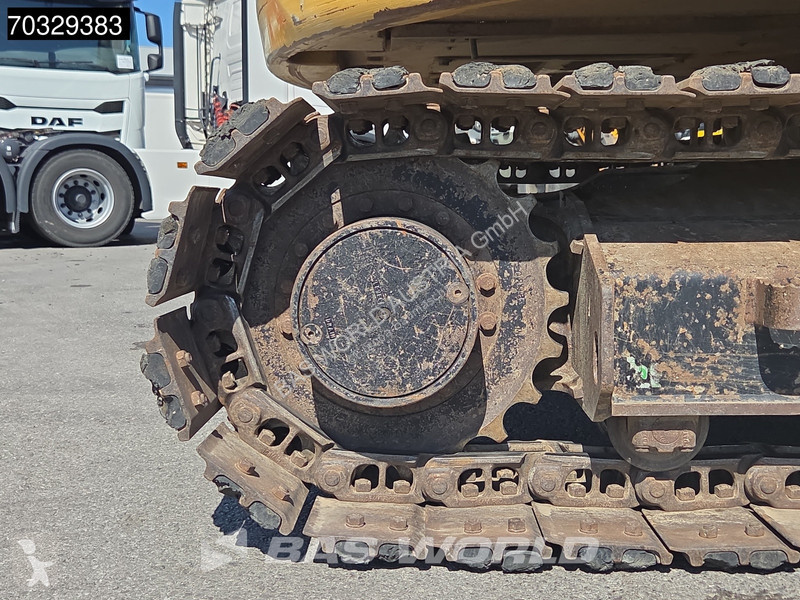 Lopatový nakládač Caterpillar CR