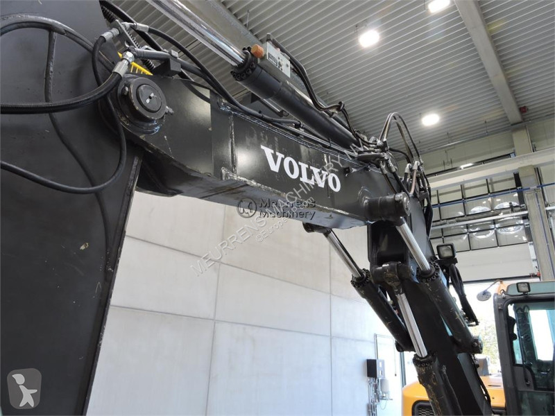 Skovl Volvo
