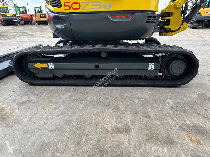 جرافة Neuson 50Z3