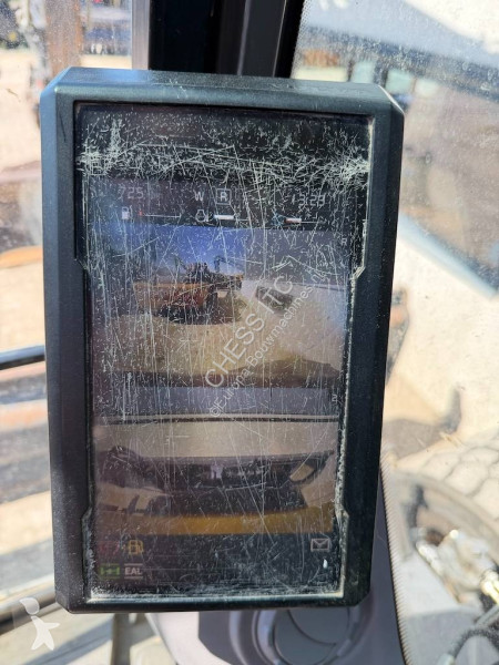 جرافة Volvo 220 E 220 - 180 -