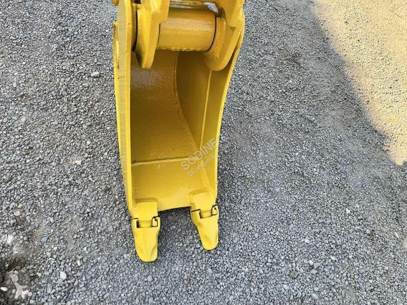 جرافة Komatsu  PC09-1