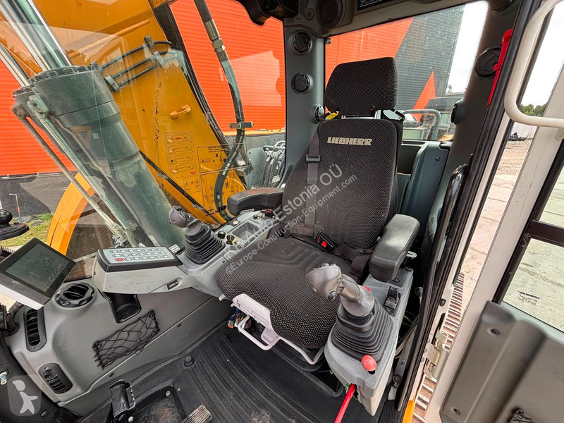 Экскаватор Liebherr R 920 Compact TILTROTATOR /...