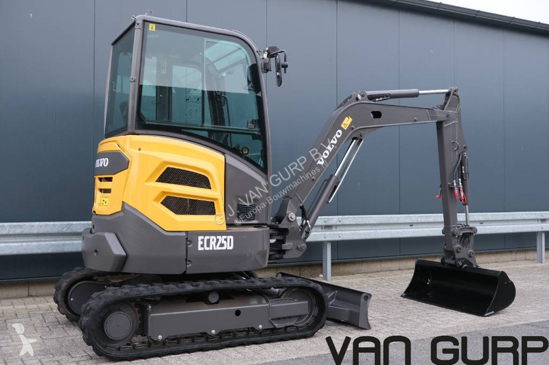 Excavator Volvo ECR D | 2016 | 2763h